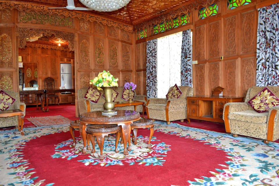Anarkali Houseboat